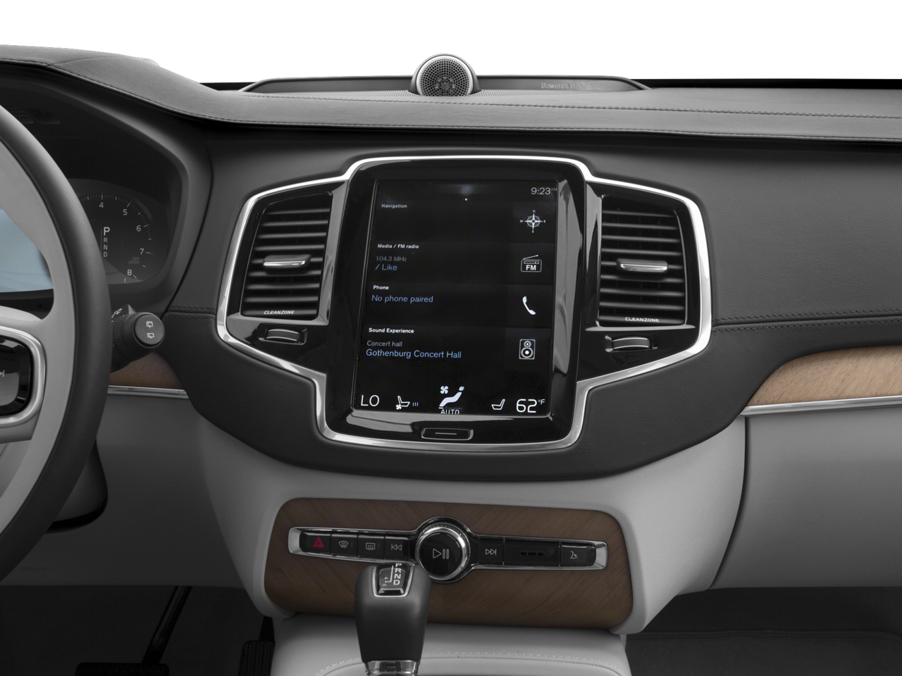 2016 Volvo XC90 T6 Momentum
