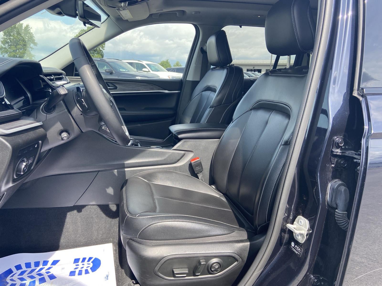 2023 Jeep Grand Cherokee 4Xe 30th Anniversary