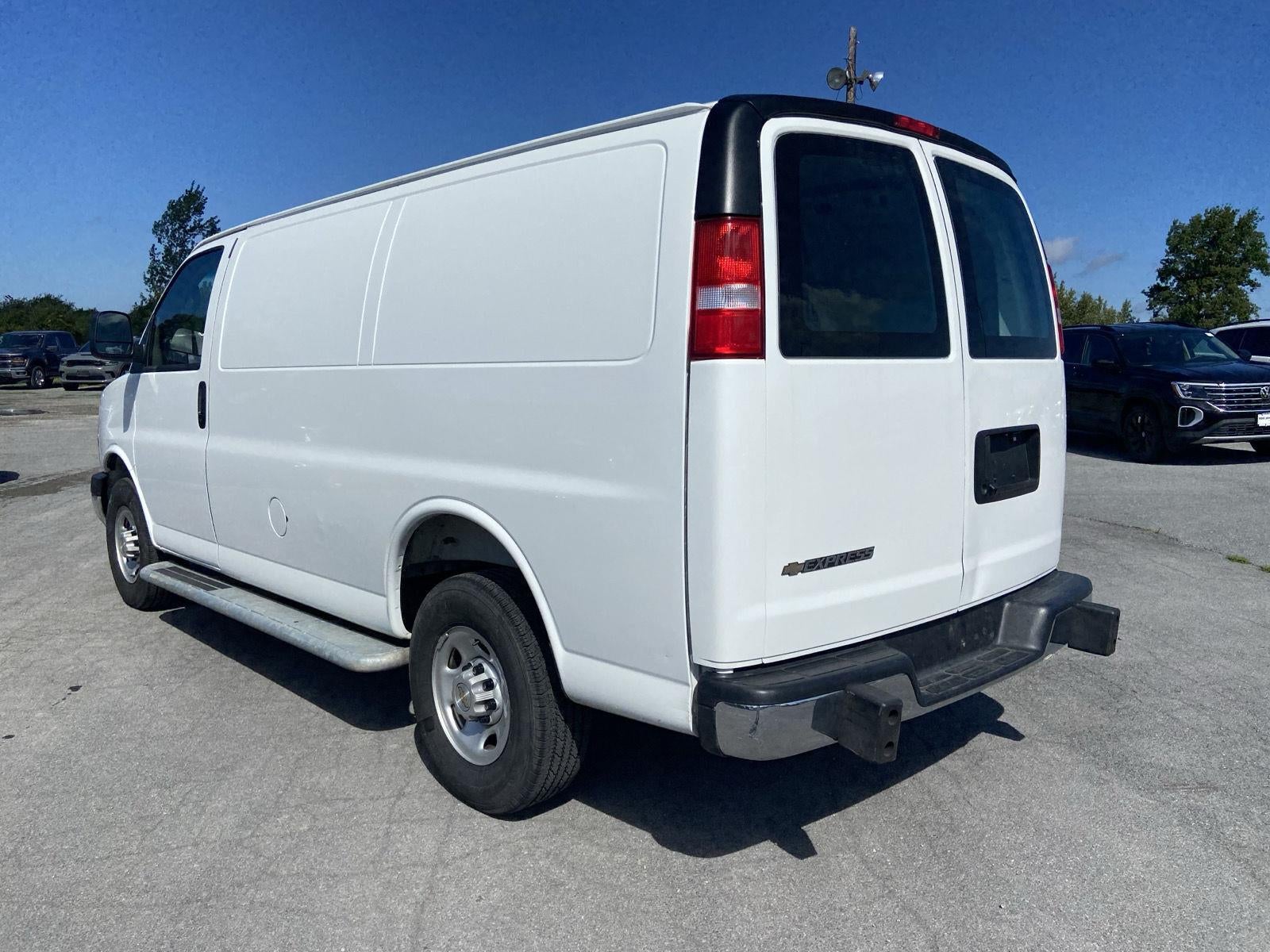 2025 Chevrolet Express Cargo Van RWD 2500 135"