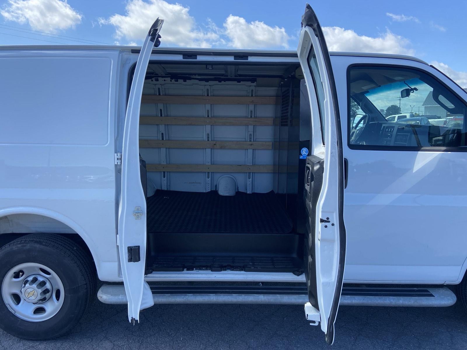 2025 Chevrolet Express Cargo Van RWD 2500 135"