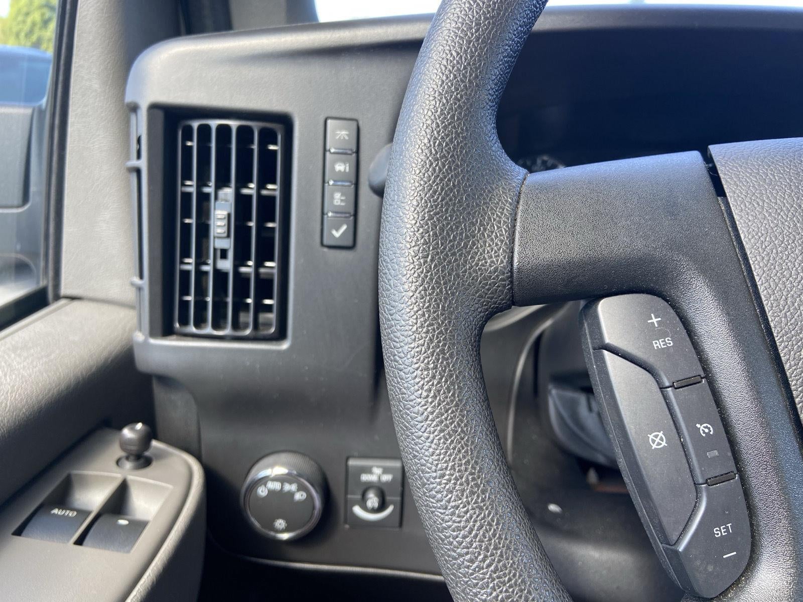 2025 Chevrolet Express Cargo Van RWD 2500 135"