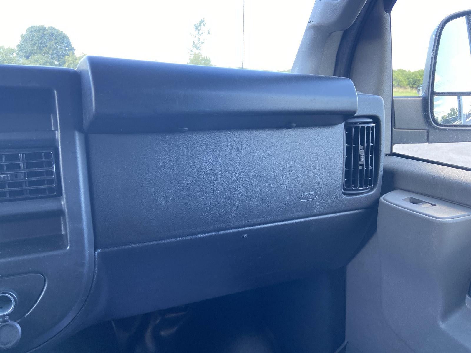2025 Chevrolet Express Cargo Van RWD 2500 135"