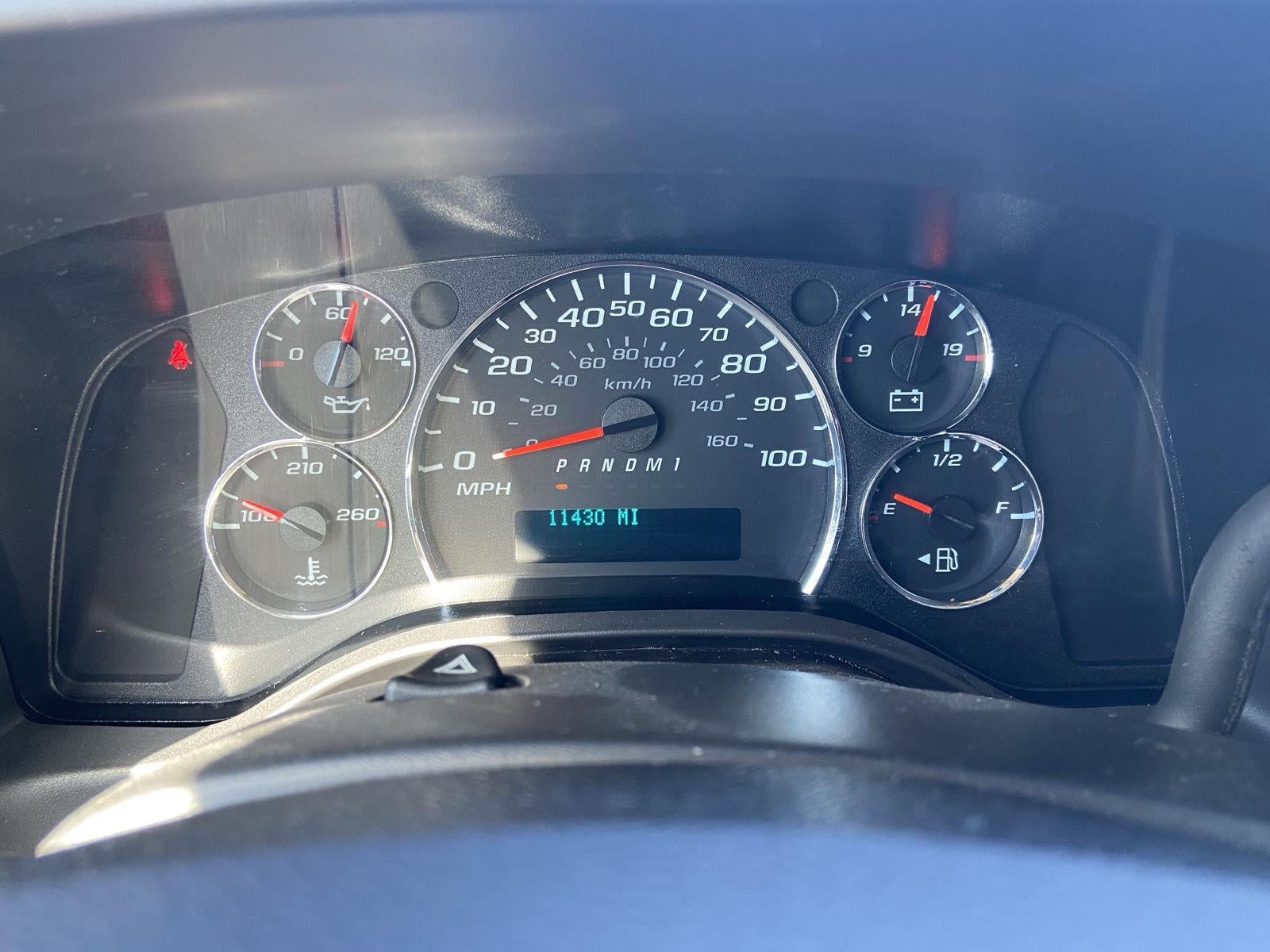 2025 Chevrolet Express Cargo Van RWD 2500 135"