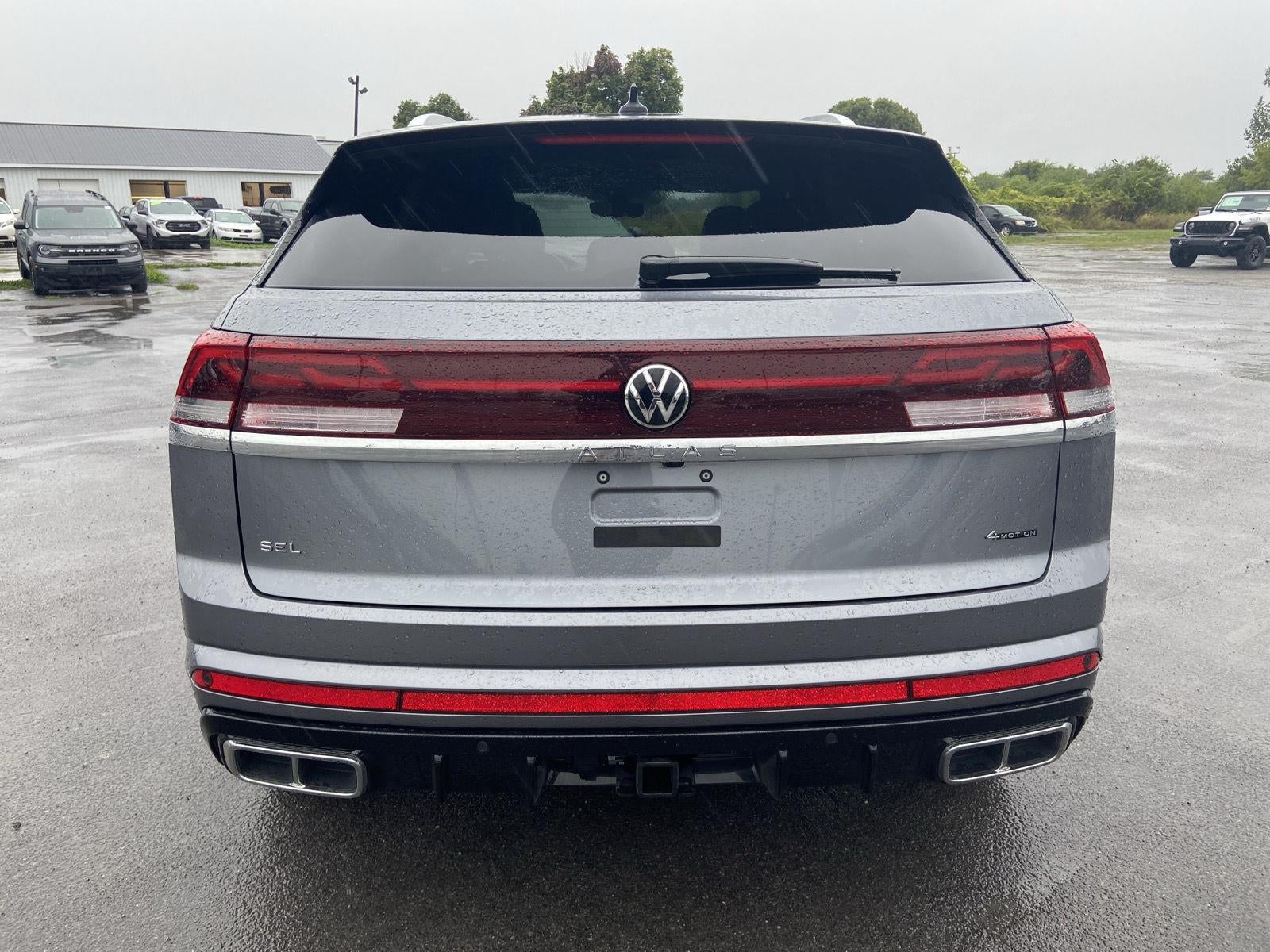 2024 Volkswagen Atlas Cross Sport 2.0T SEL Premium R-Line
