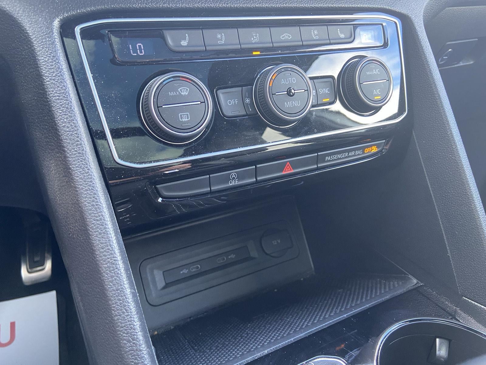 2023 Volkswagen Atlas Cross Sport 3.6L V6 SEL Premium R-Line