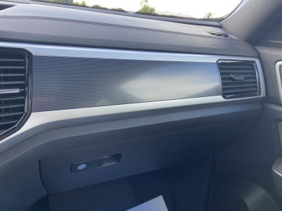 2023 Volkswagen Atlas Cross Sport 3.6L V6 SEL Premium R-Line