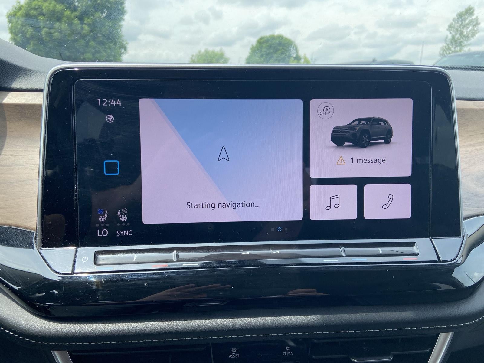2024 Volkswagen Atlas 2.0T SE w/Technology