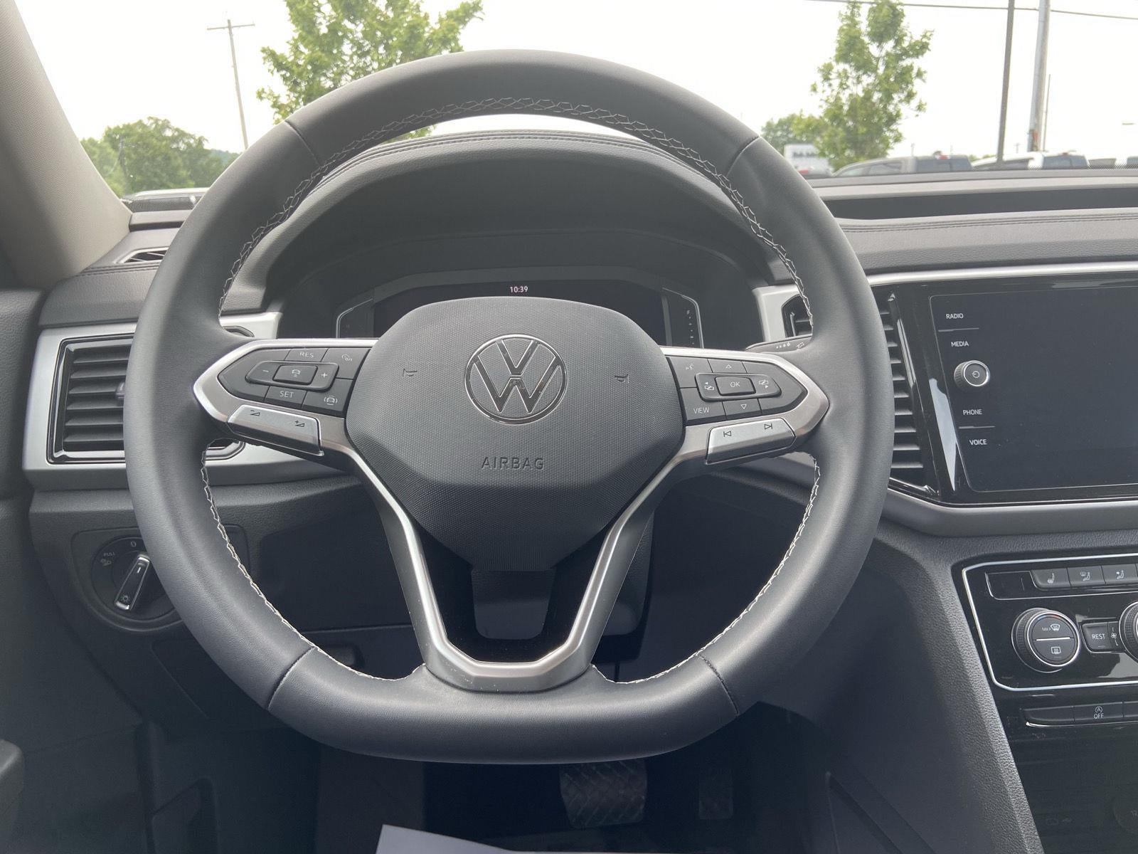 2023 Volkswagen Atlas 3.6L V6 SE w/Technology