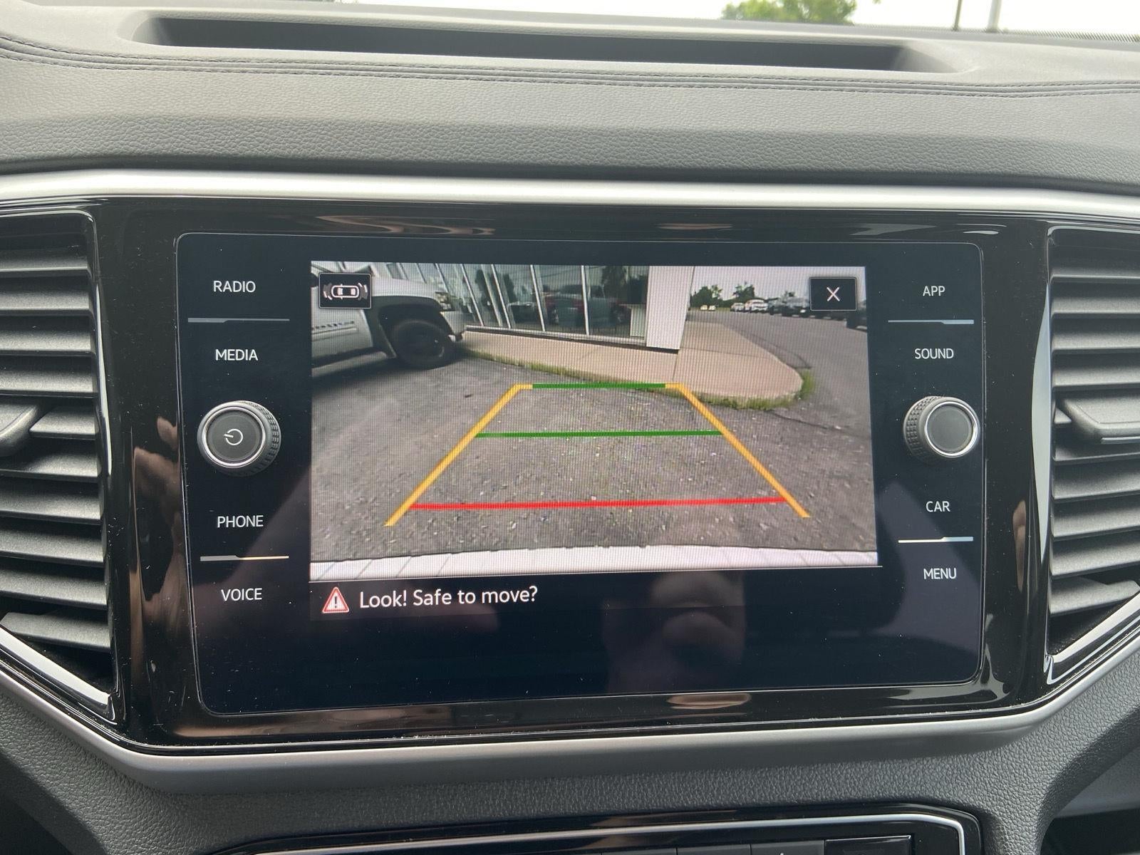 2023 Volkswagen Atlas 3.6L V6 SE w/Technology