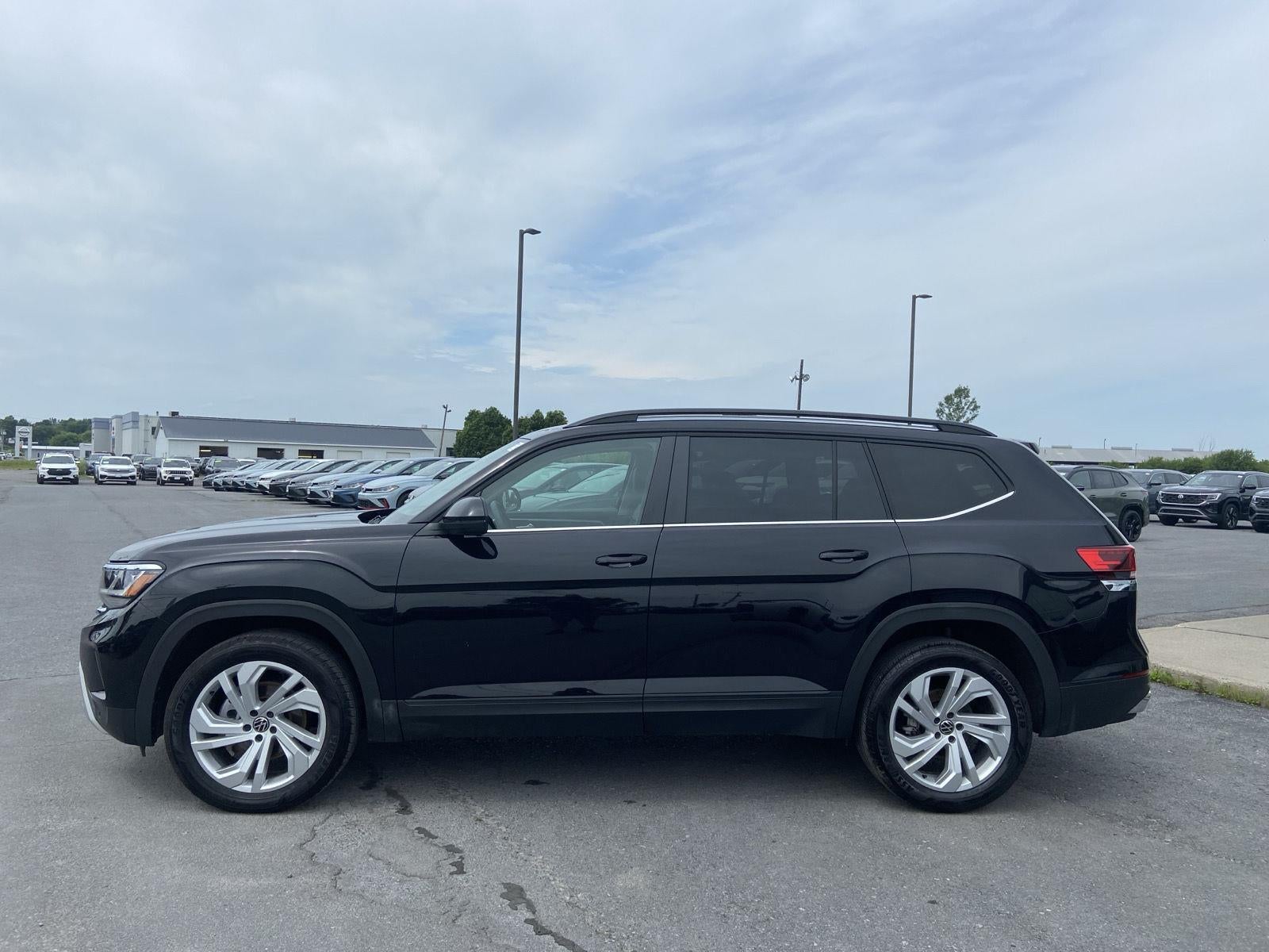 2023 Volkswagen Atlas 3.6L V6 SE w/Technology