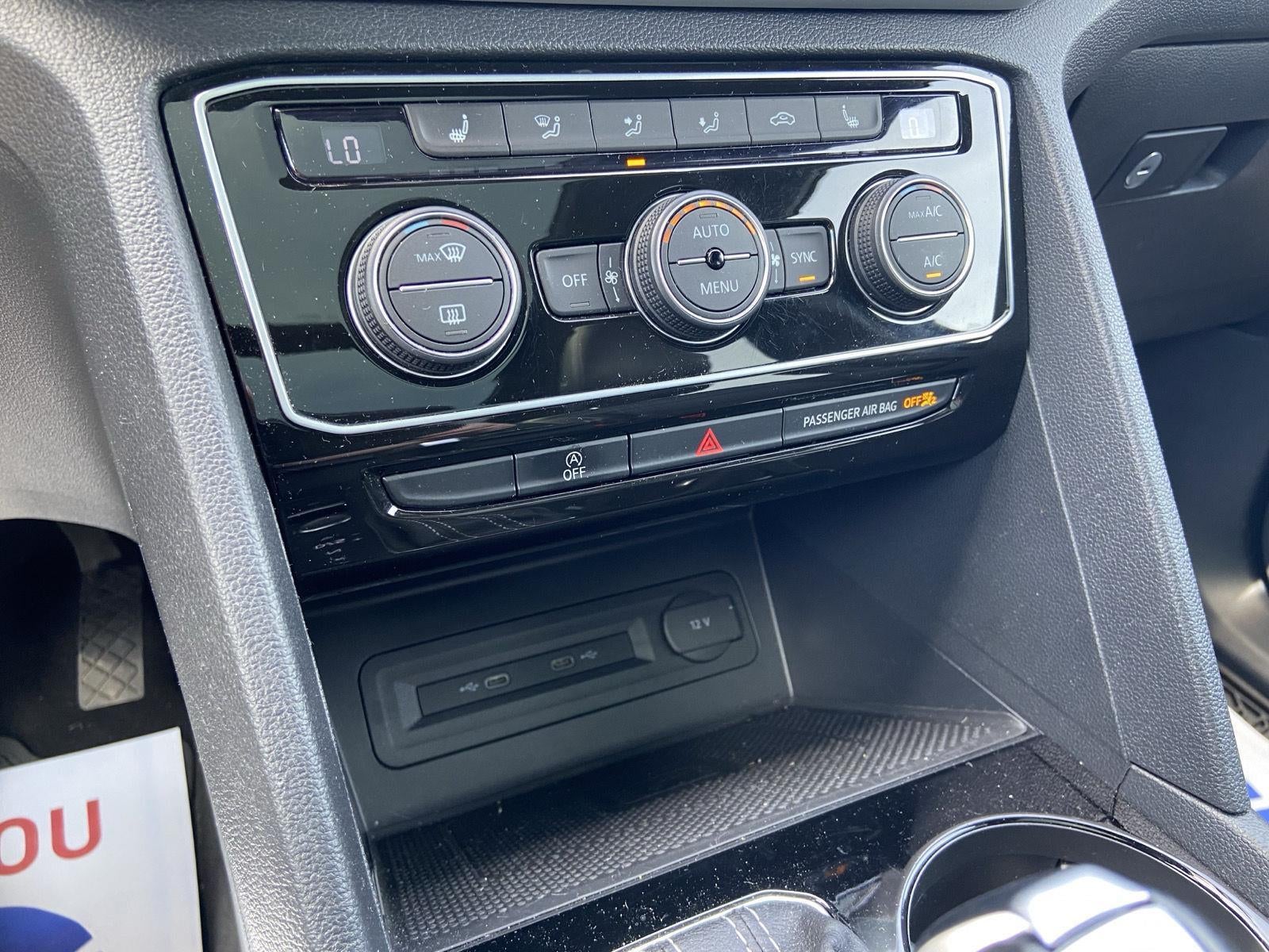 2022 Volkswagen Atlas Cross Sport 3.6L V6 SE w/Technology