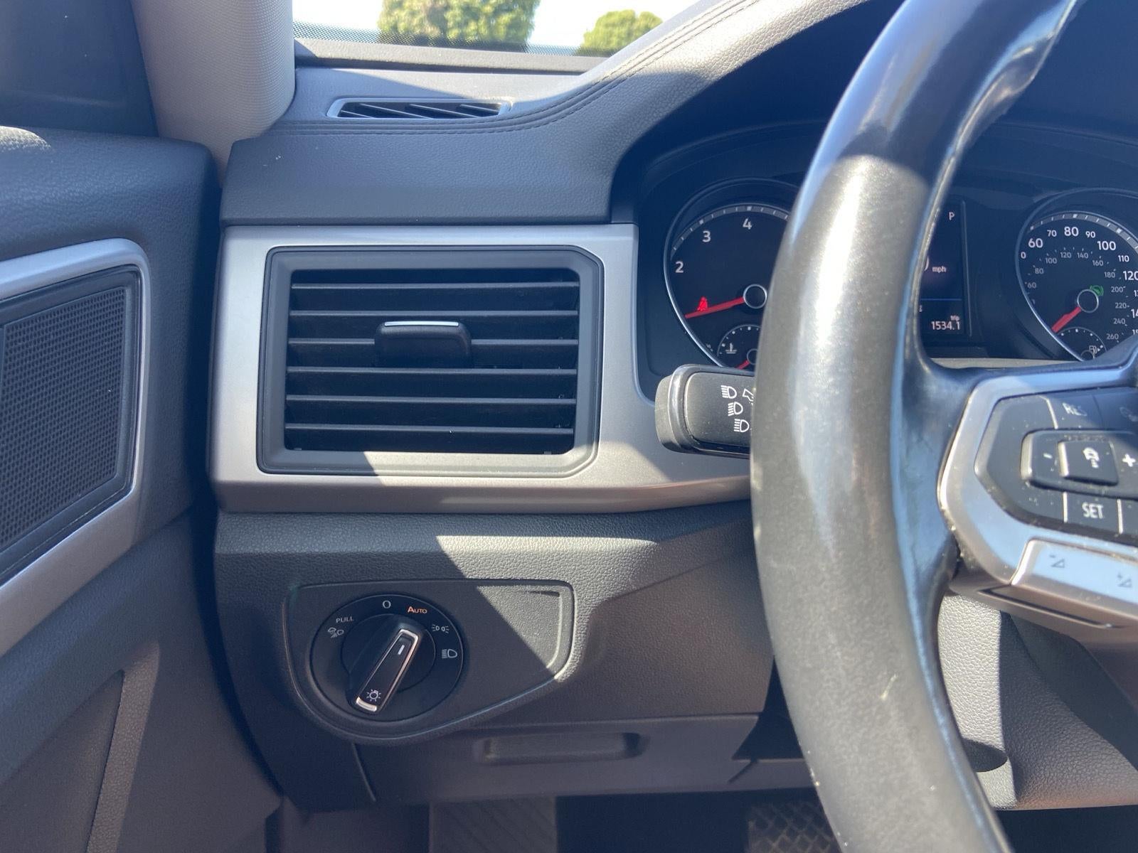 2021 Volkswagen Atlas 3.6L V6 SE w/Technology