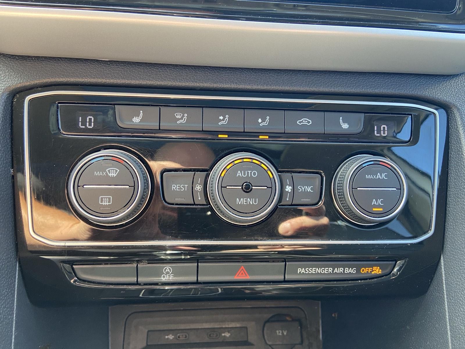 2022 Volkswagen Atlas 3.6L V6 SE w/Technology