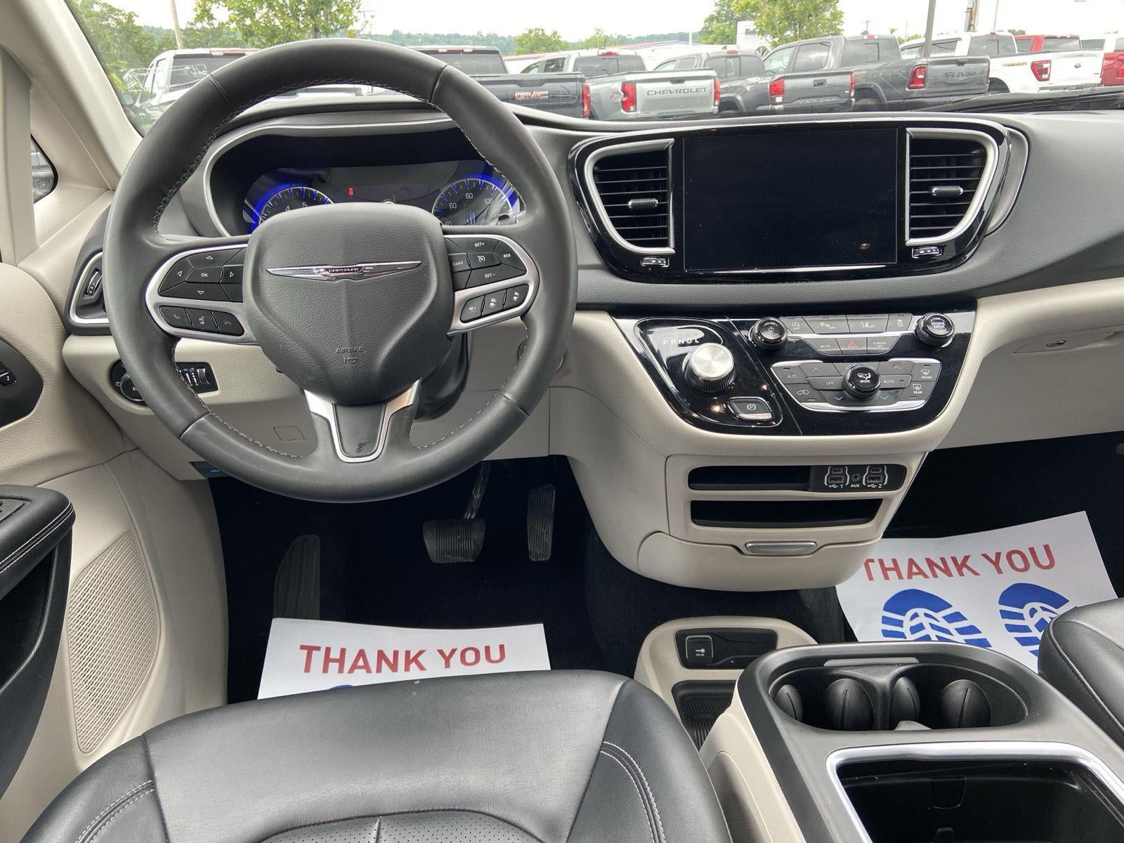 2024 Chrysler Pacifica Touring L