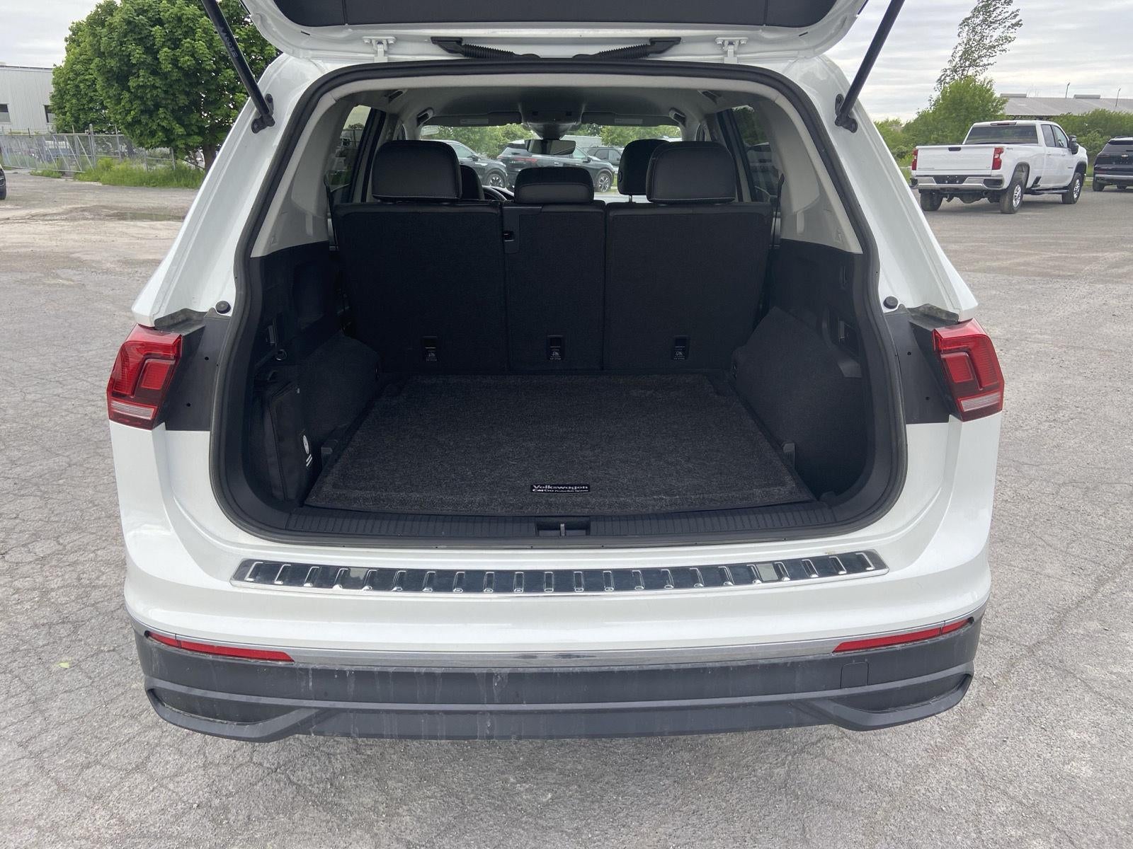 2023 Volkswagen Tiguan SE