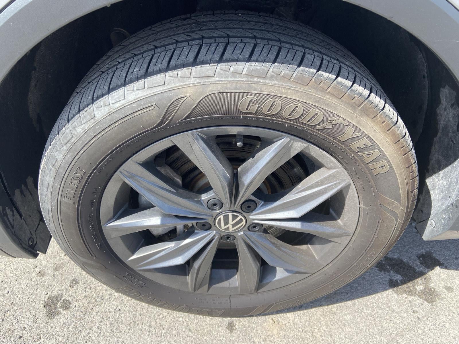 2023 Volkswagen Tiguan SE