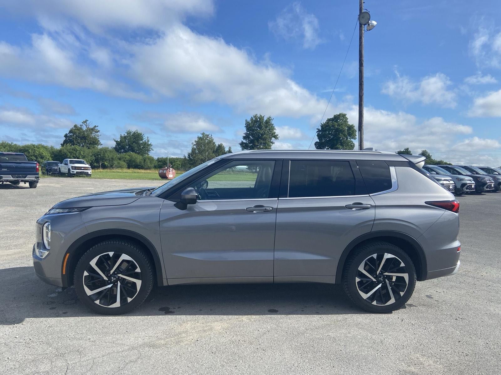 2022 Mitsubishi Outlander SEL