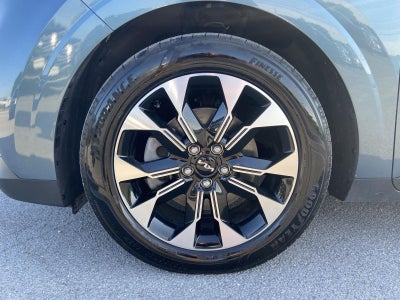 2023 Kia Carnival EX