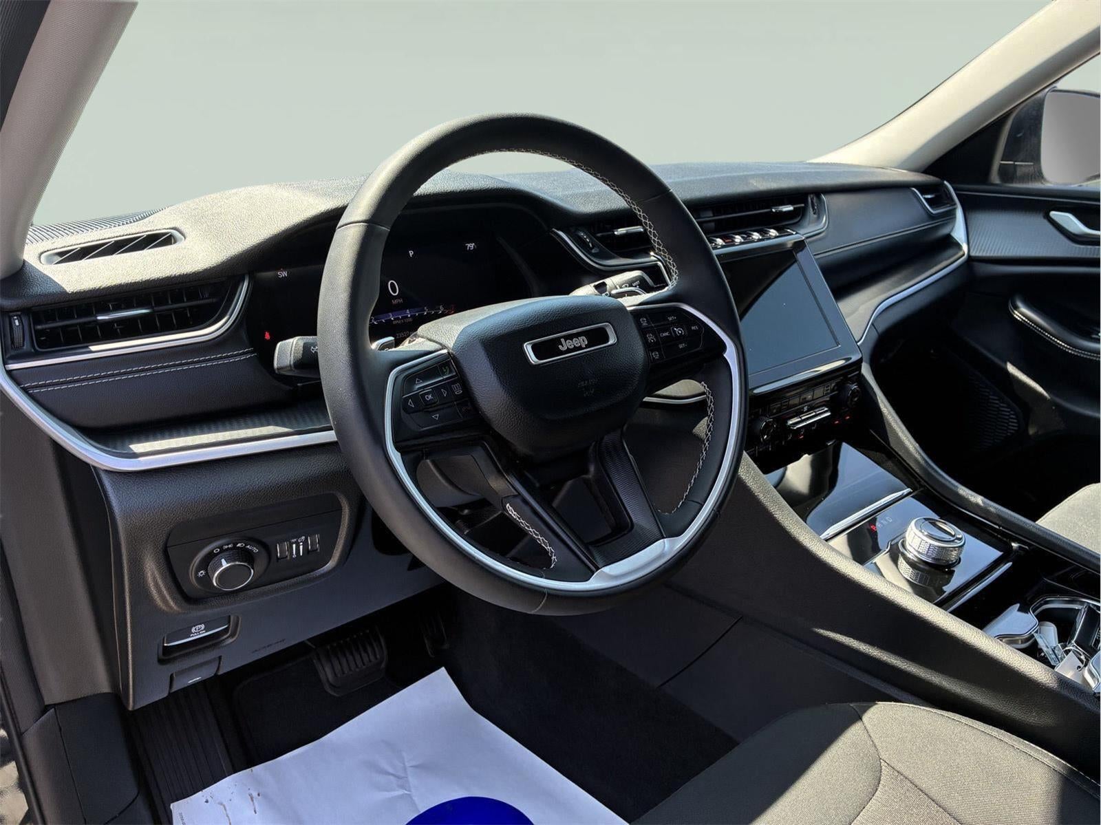 2023 Jeep Grand Cherokee Laredo