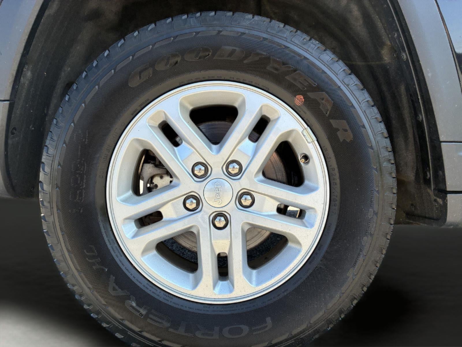 2023 Jeep Grand Cherokee Laredo