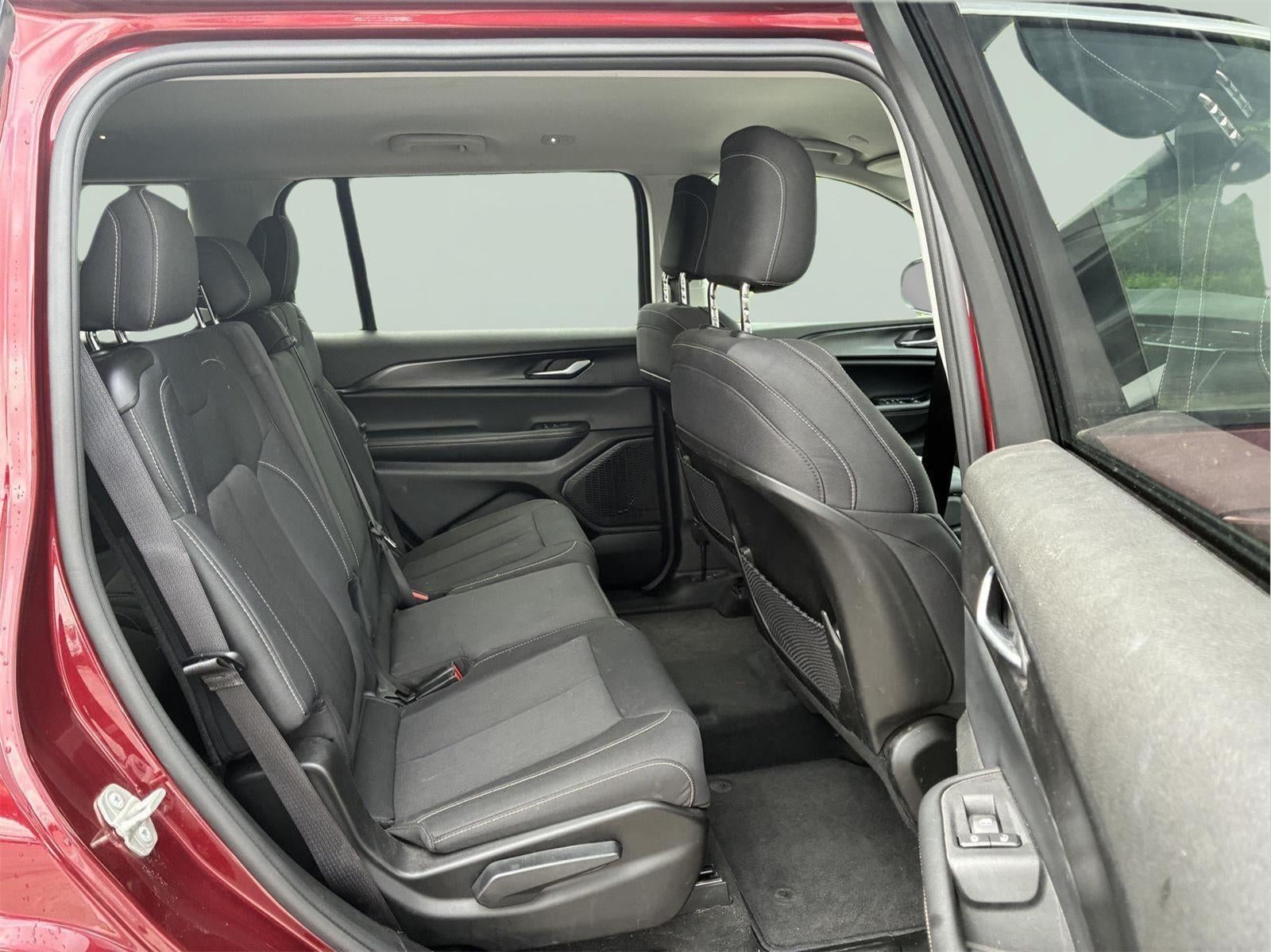 2024 Jeep Grand Cherokee L Laredo