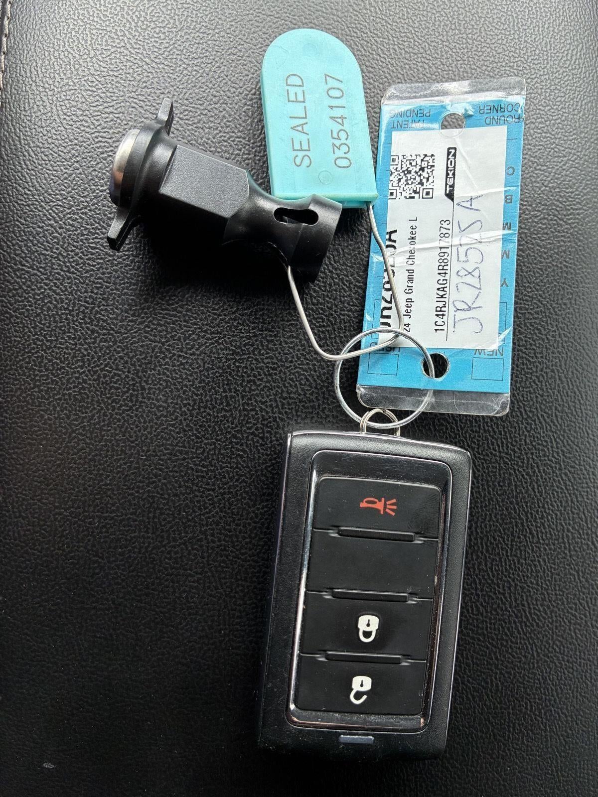 2024 Jeep Grand Cherokee L Laredo