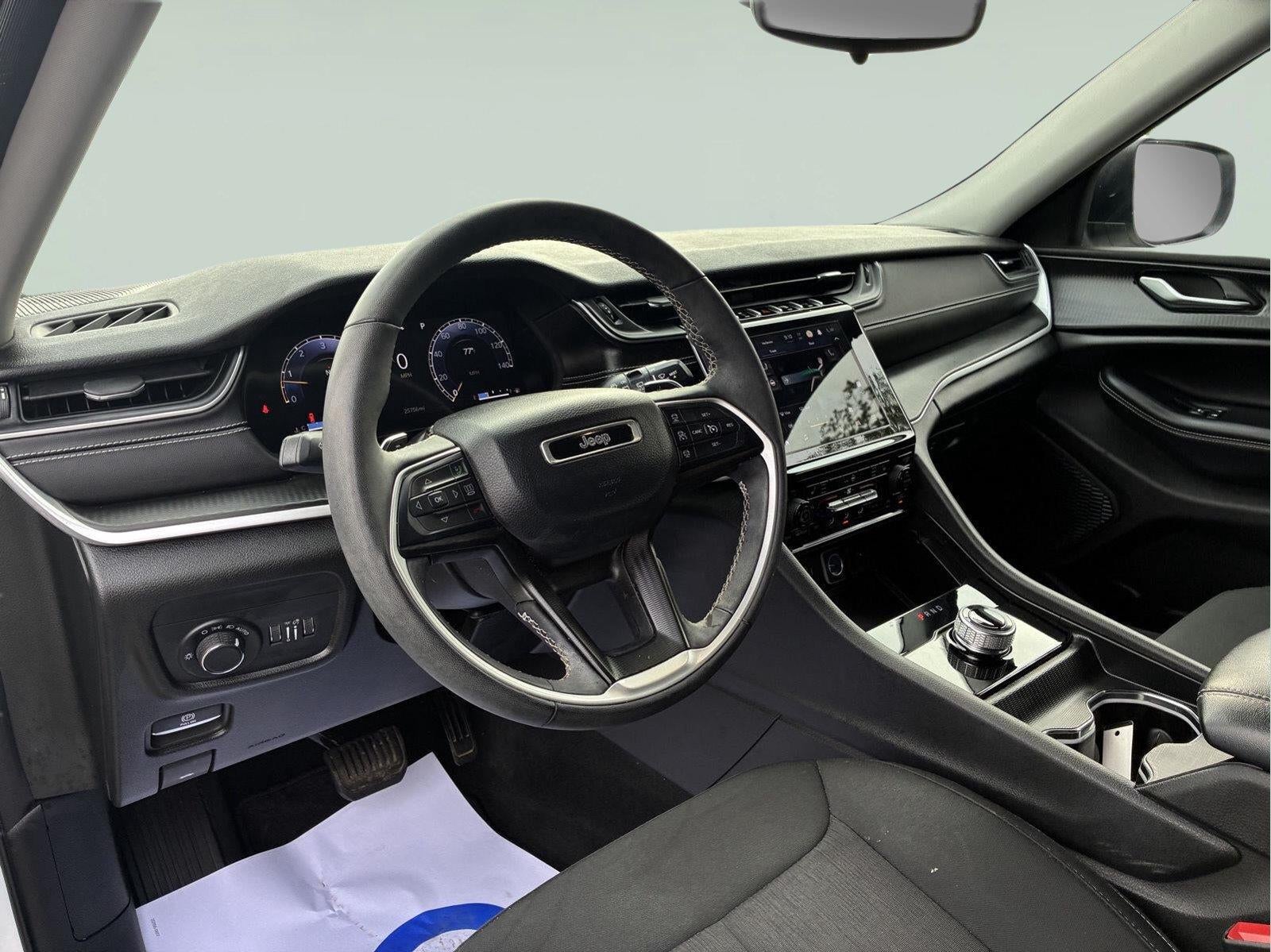 2023 Jeep Grand Cherokee L Laredo