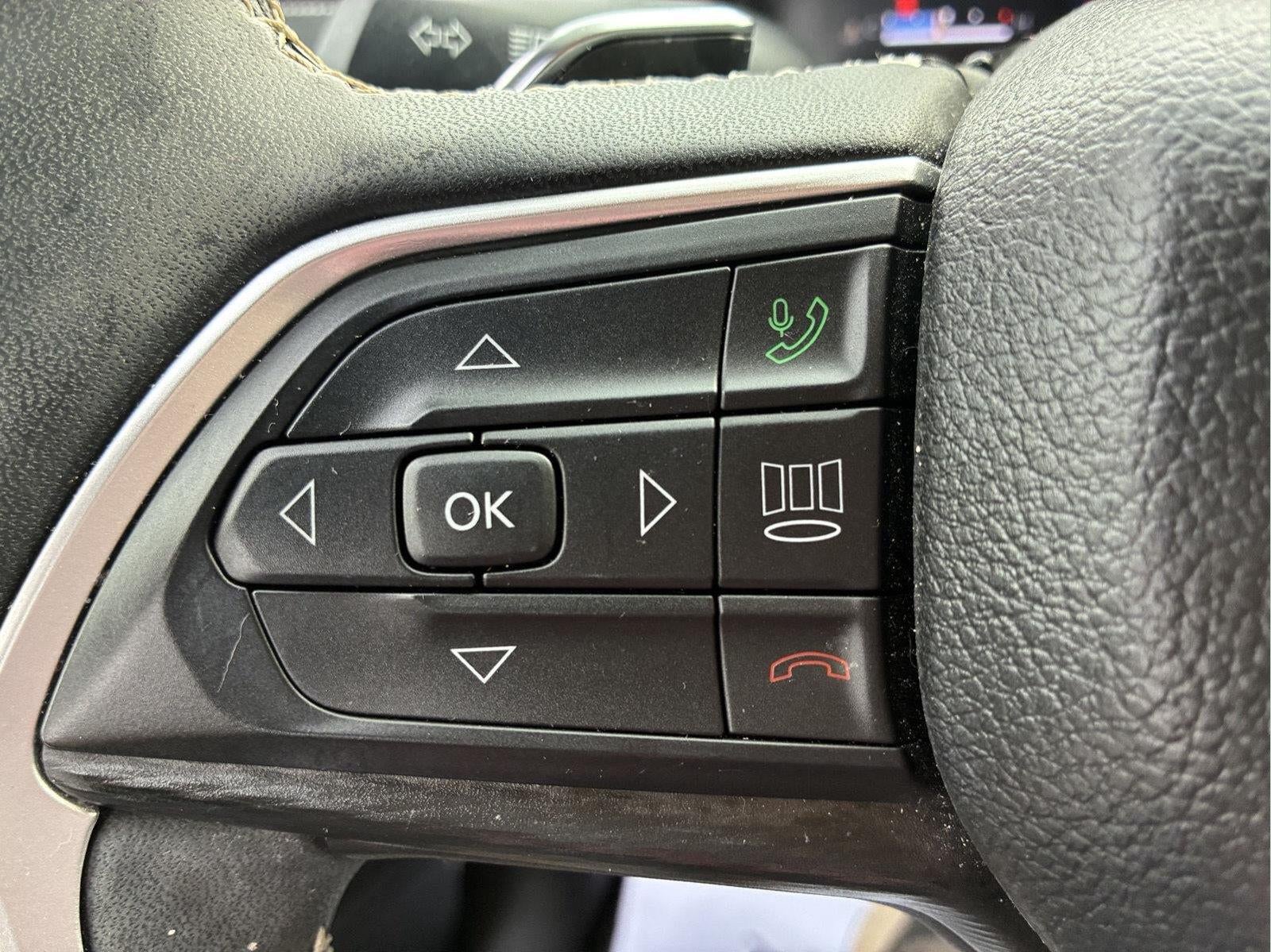 2023 Jeep Grand Cherokee L Laredo