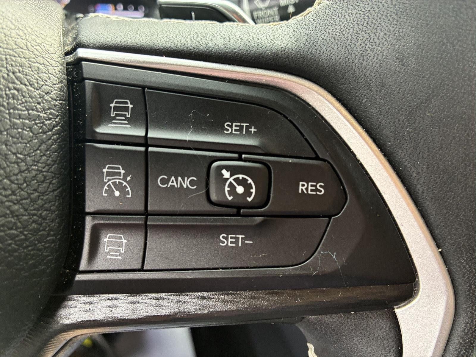 2023 Jeep Grand Cherokee L Laredo