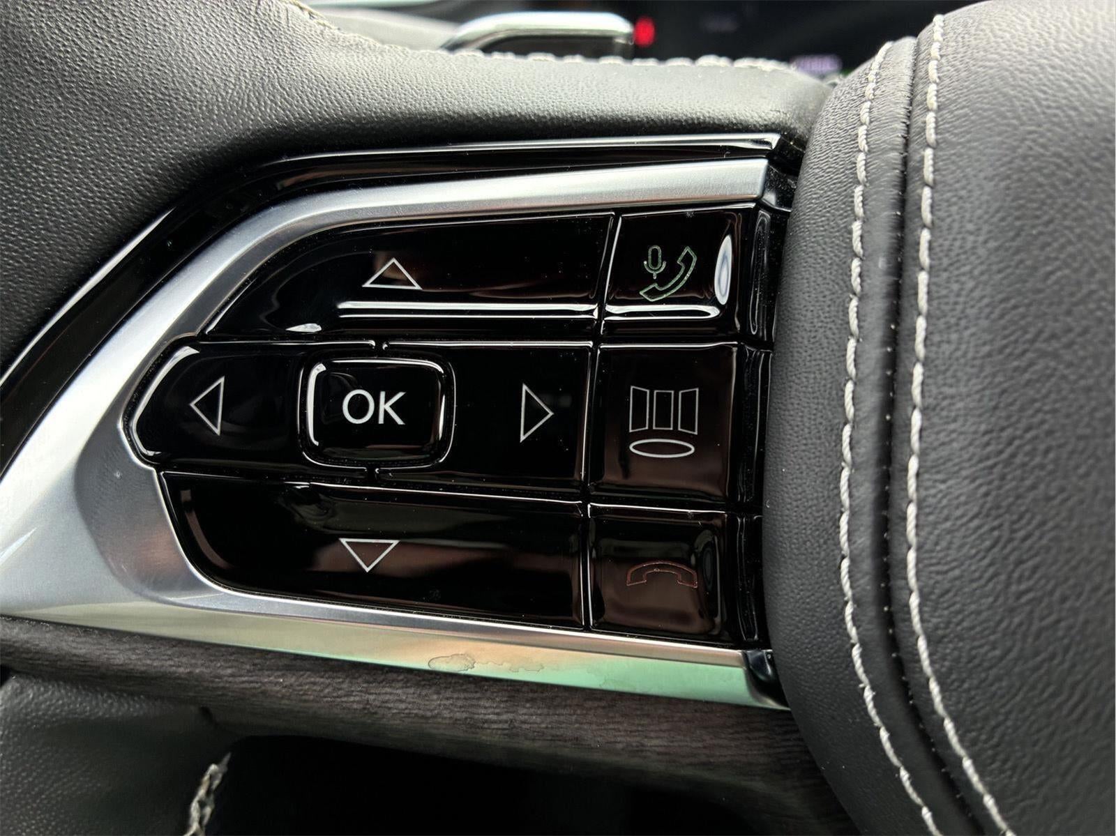 2022 Jeep Grand Cherokee 4xe Overland