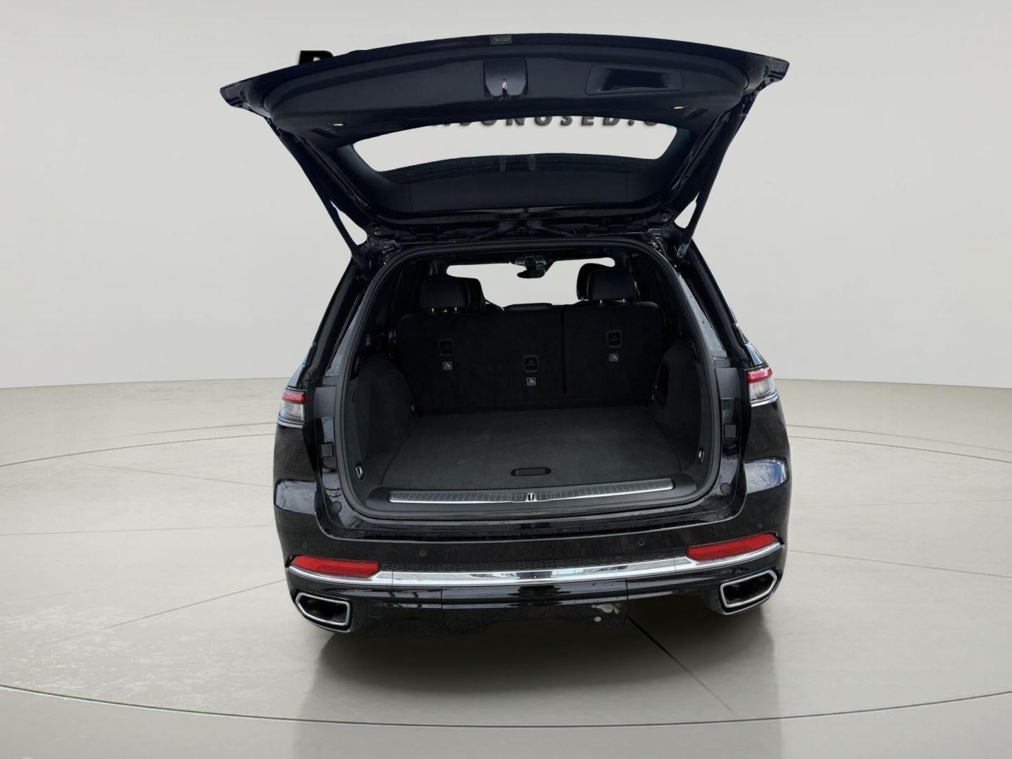 2022 Jeep Grand Cherokee 4xe Overland