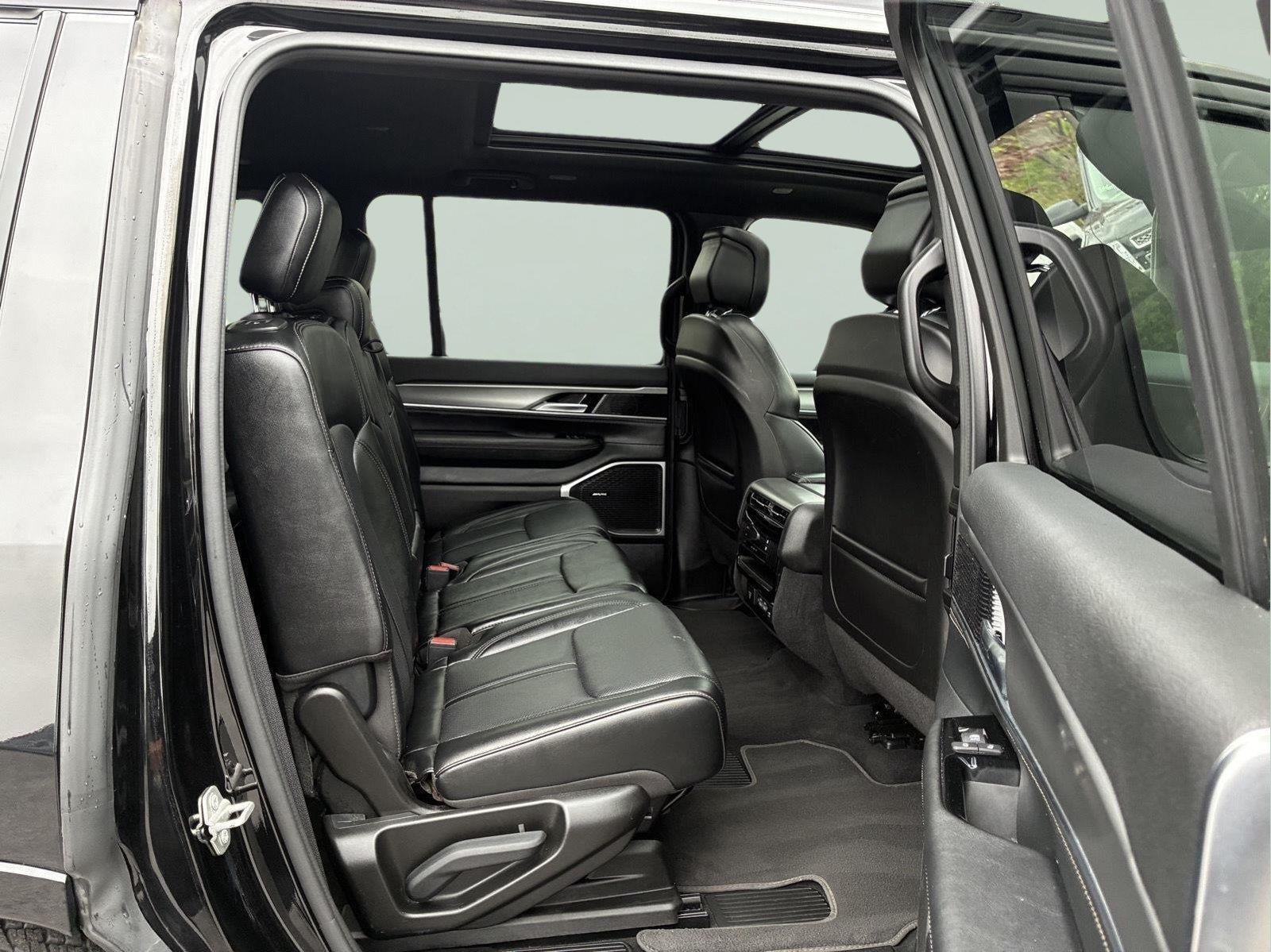 2024 Jeep Wagoneer Series II Carbide