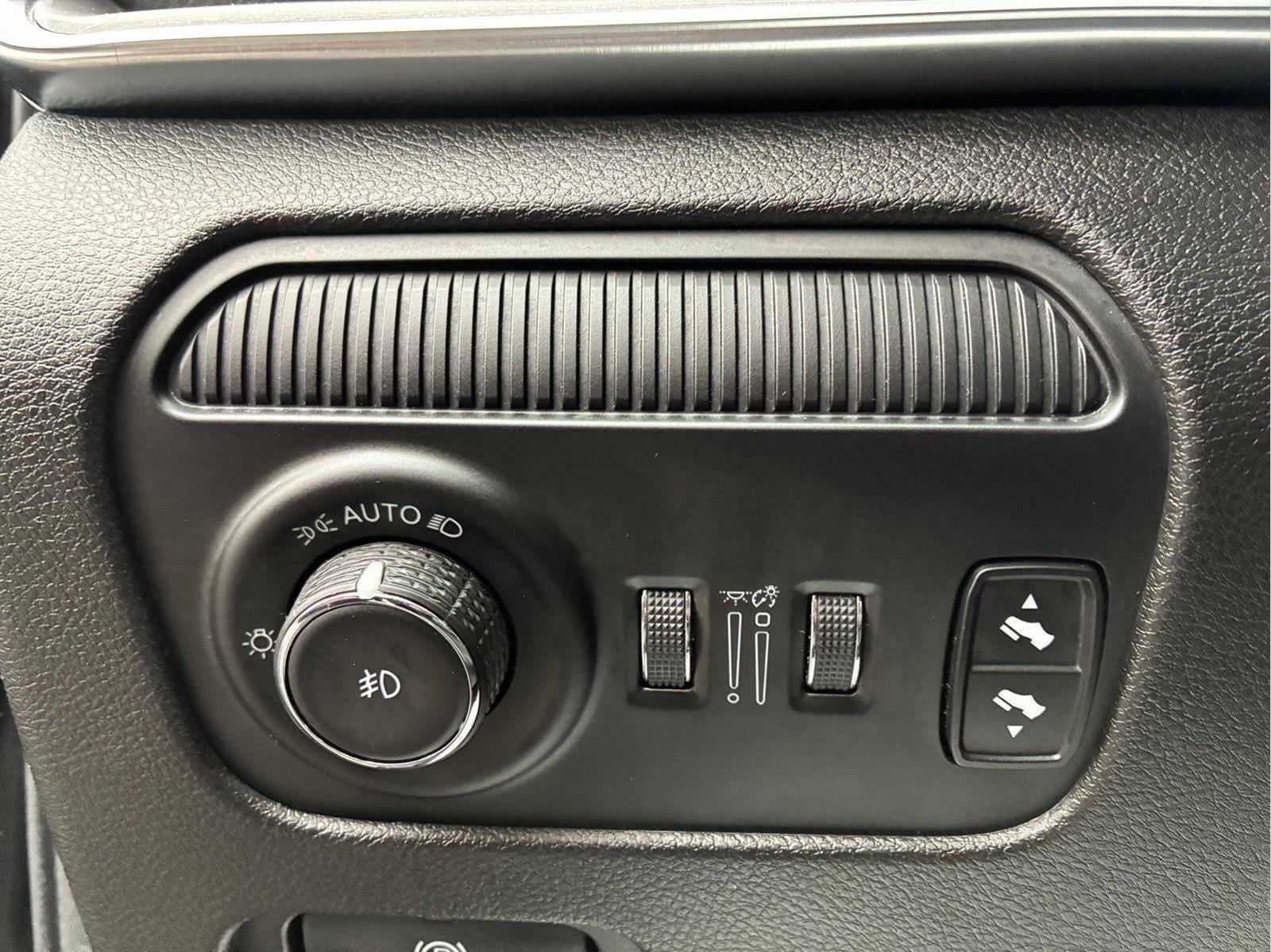 2024 Jeep Wagoneer Series II Carbide