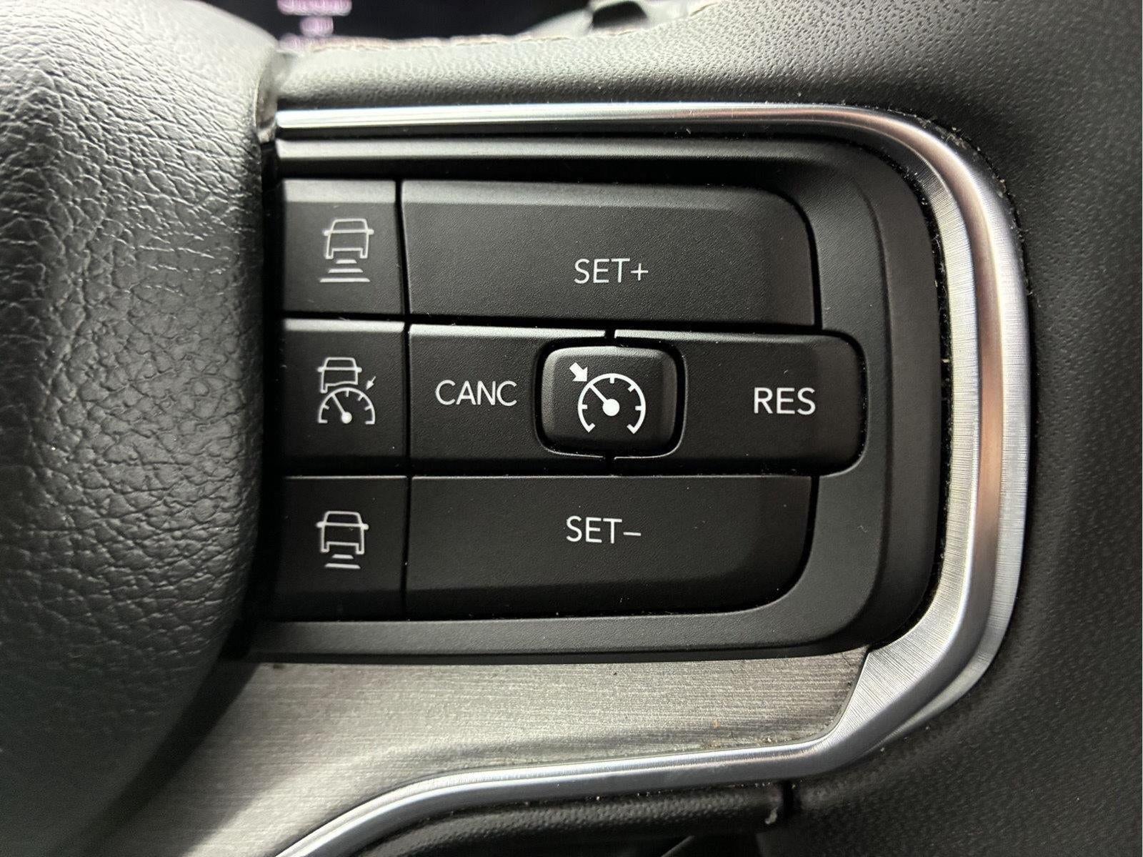 2024 Jeep Wagoneer Series II Carbide