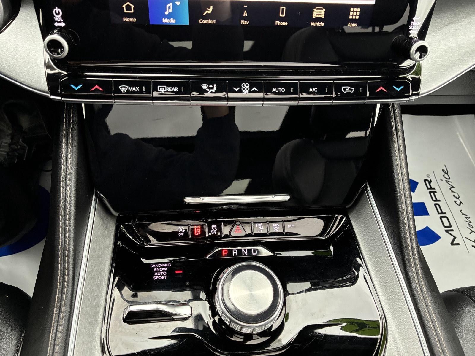 2024 Jeep Wagoneer Series II Carbide