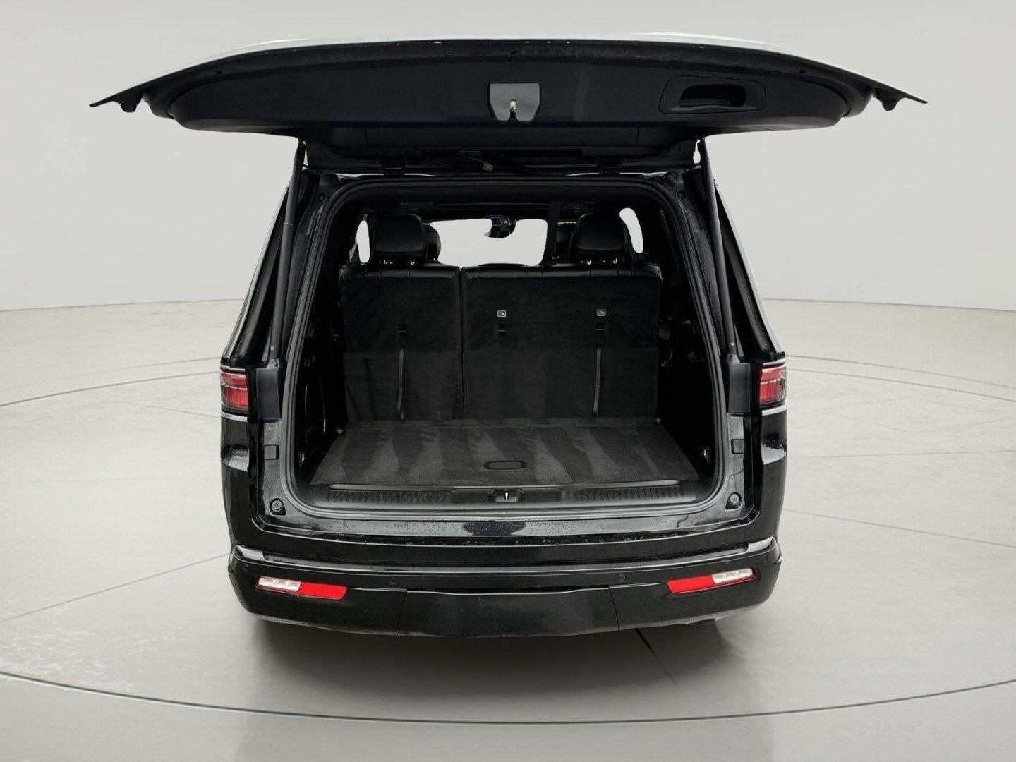 2024 Jeep Wagoneer Series II Carbide