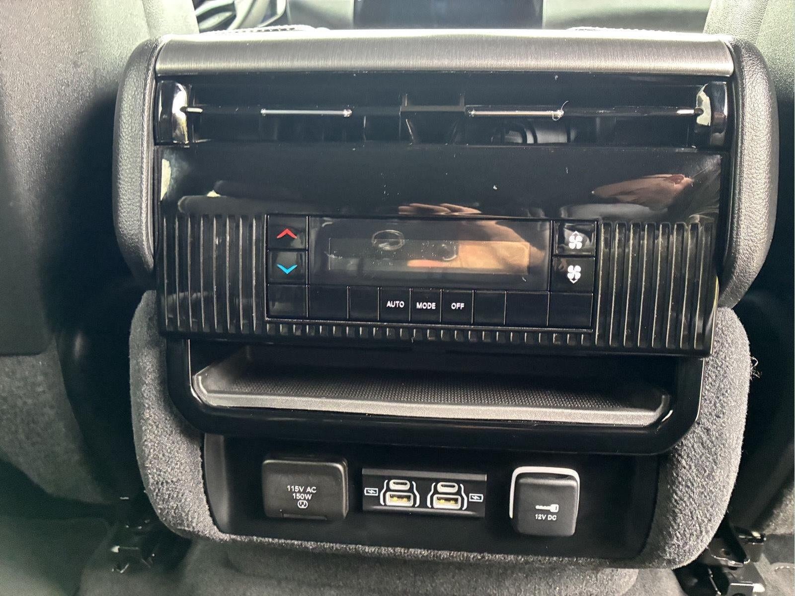 2024 Jeep Wagoneer Series II Carbide