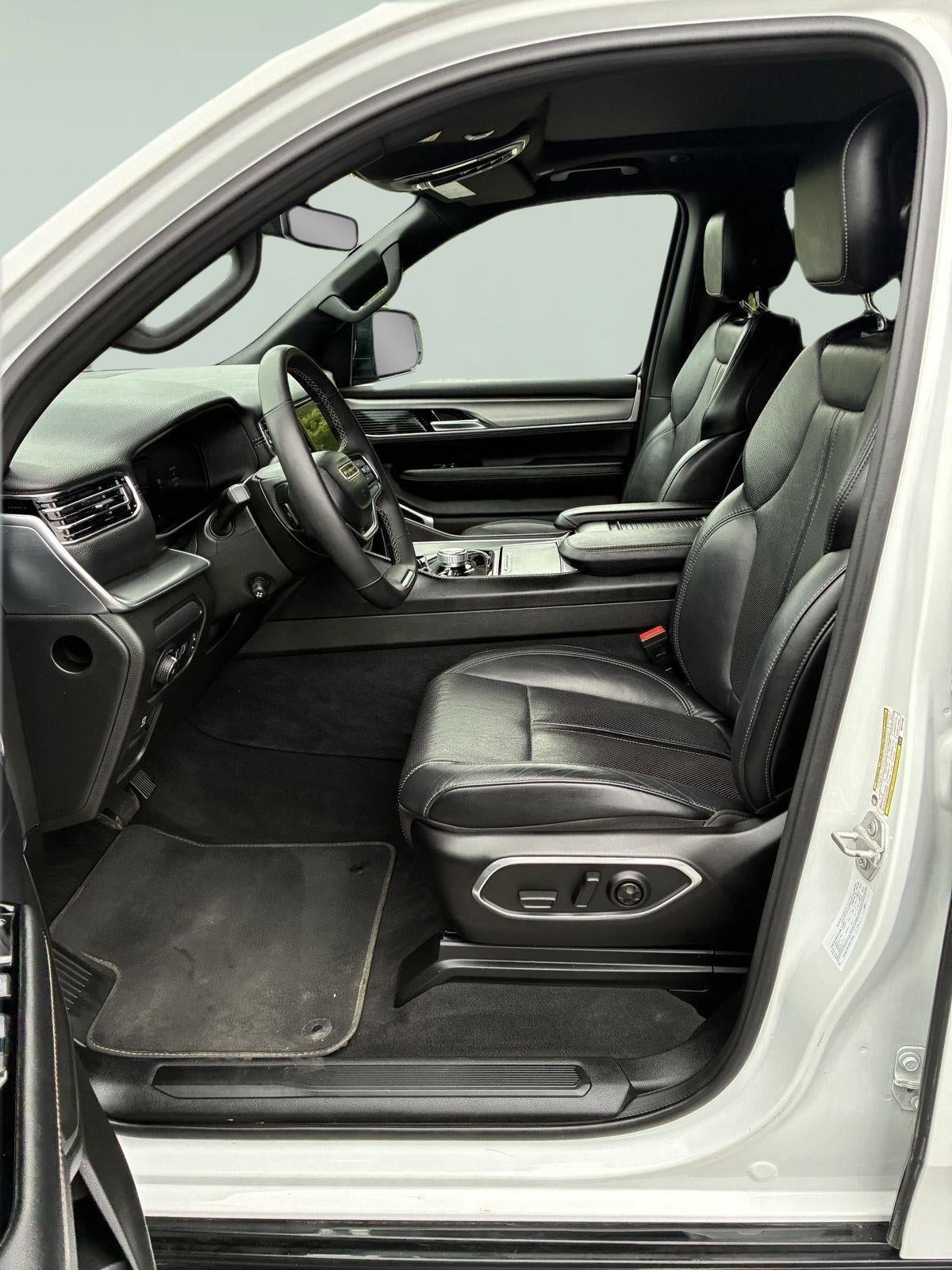2024 Jeep Wagoneer Series II Carbide