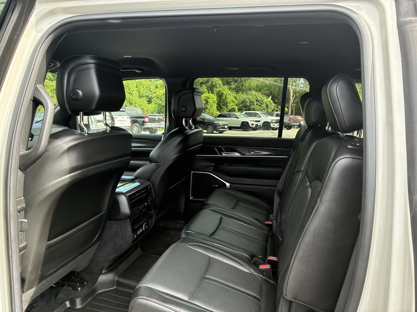 2022 Jeep Wagoneer Series II