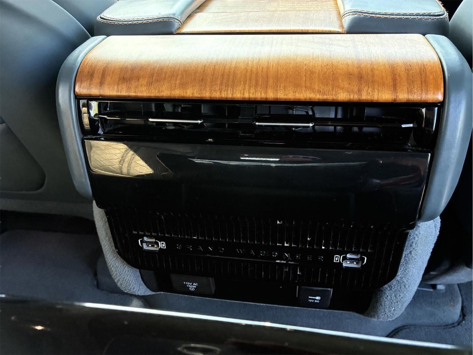2022 Jeep Grand Wagoneer Series III