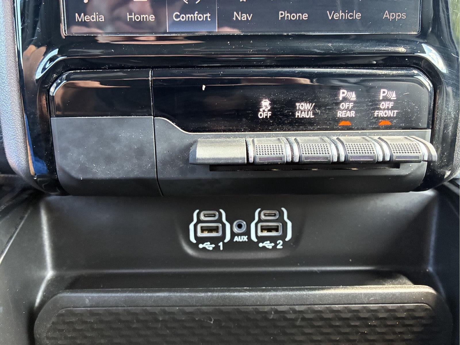 2024 RAM 1500 Laramie
