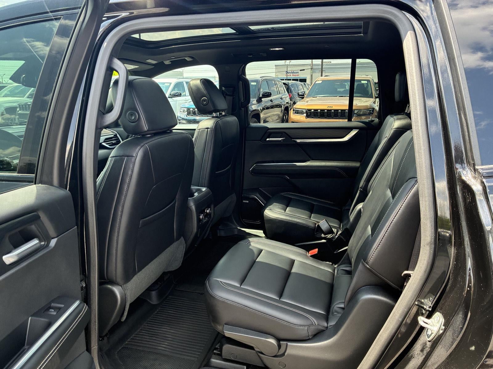 2025 GMC Acadia AWD Elevation