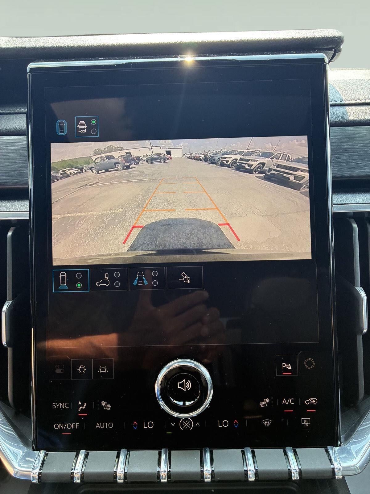 2025 GMC Acadia AWD Elevation