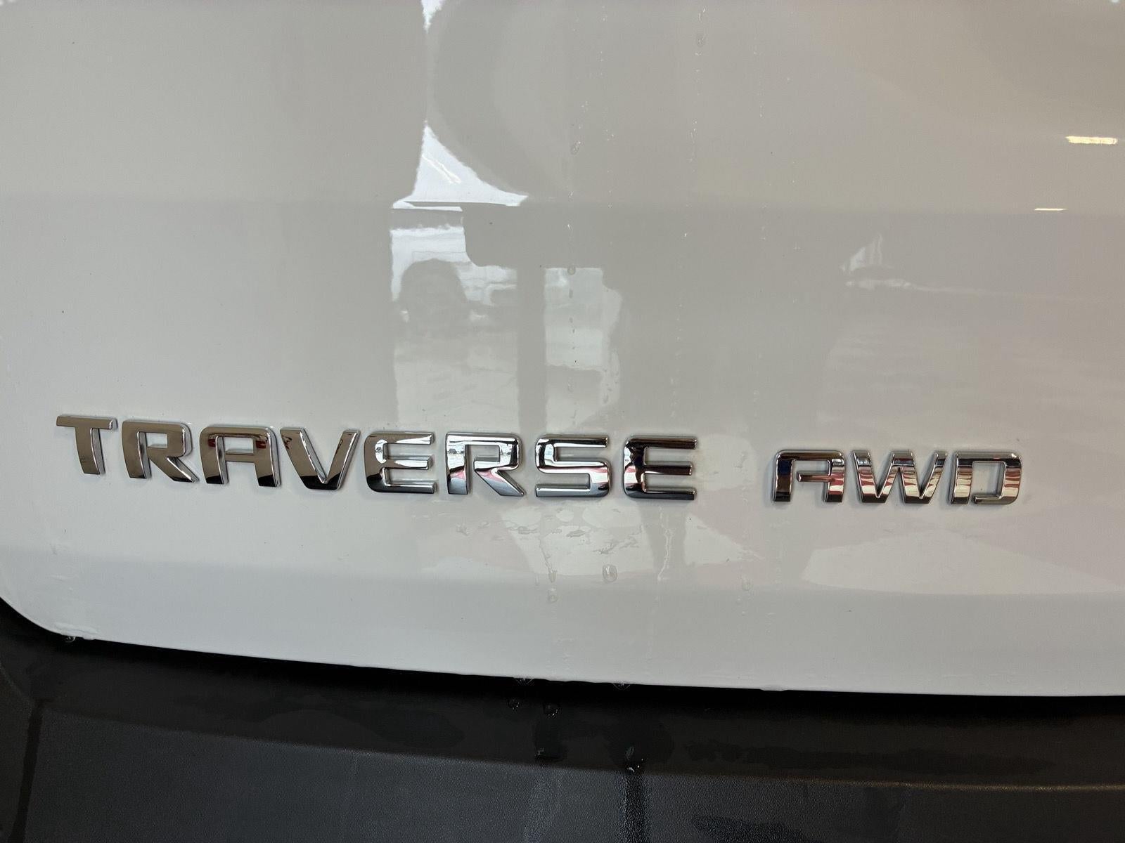 2023 Chevrolet Traverse LT Cloth
