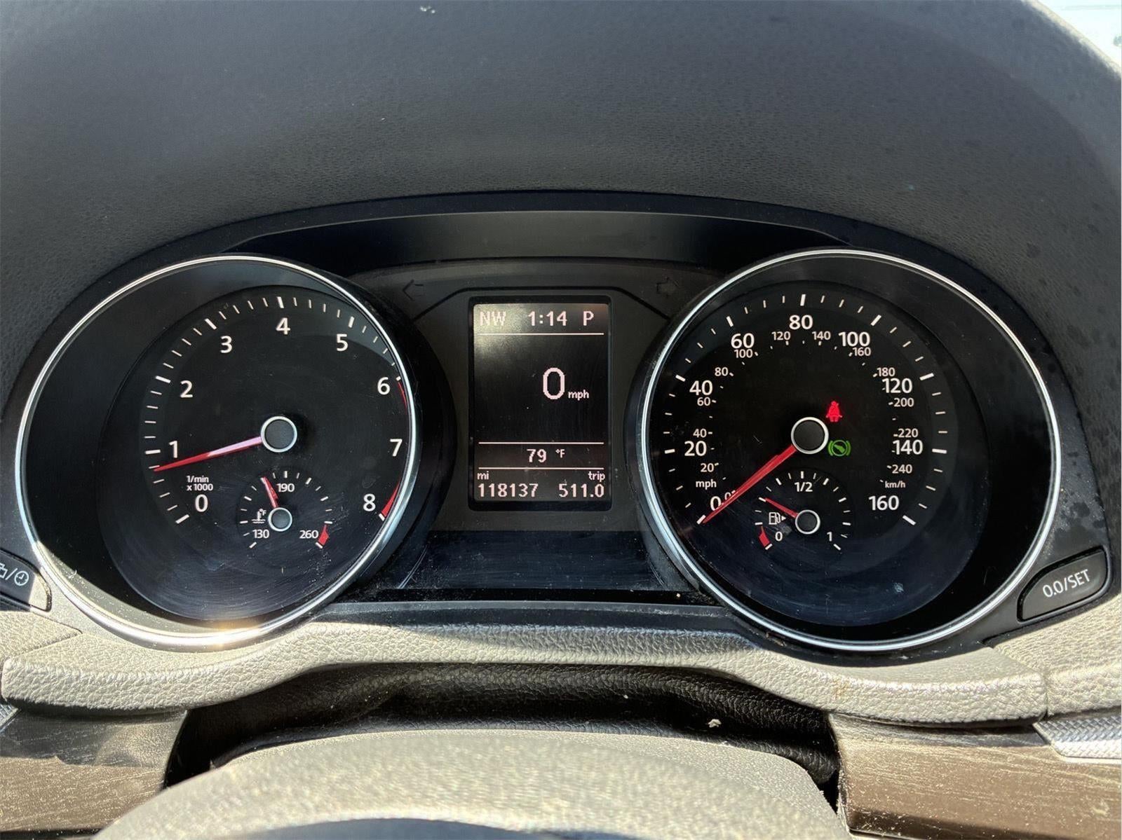 2016 Volkswagen Passat 1.8T SE w/Technology