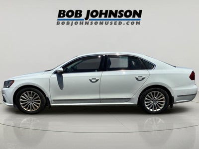 2016 Volkswagen Passat 1.8T SE w/Technology
