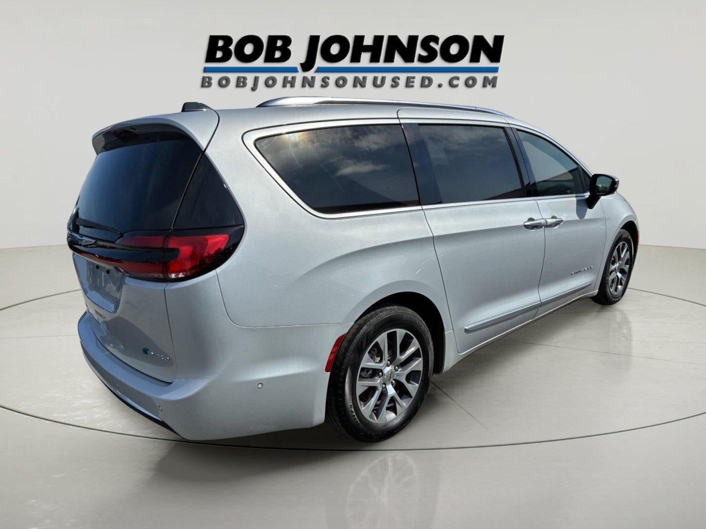 2023 Chrysler Pacifica Hybrid Pinnacle