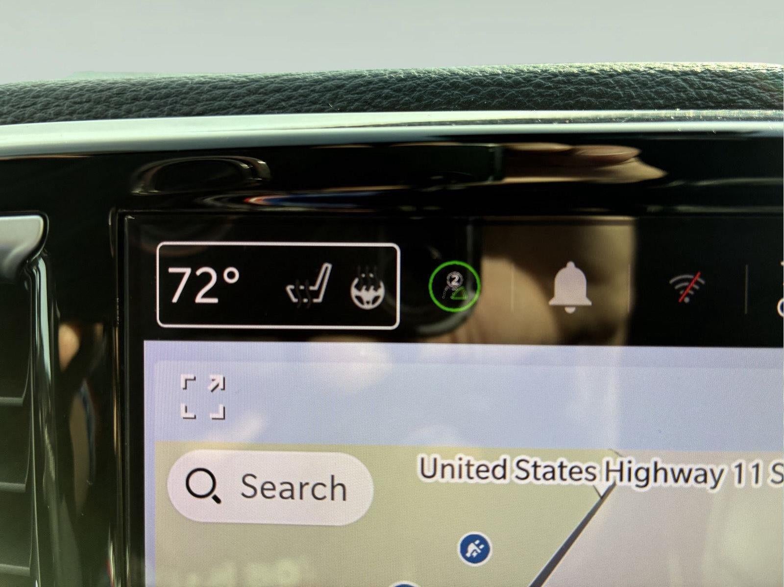 2024 Chrysler Pacifica Hybrid Premium S Appearance Pkg