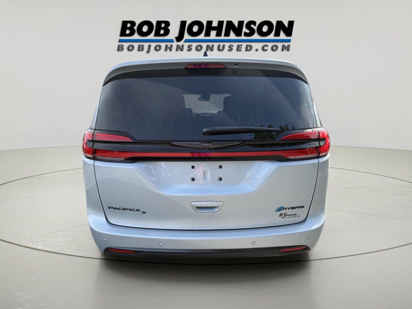 2024 Chrysler Pacifica Hybrid Premium S Appearance Pkg