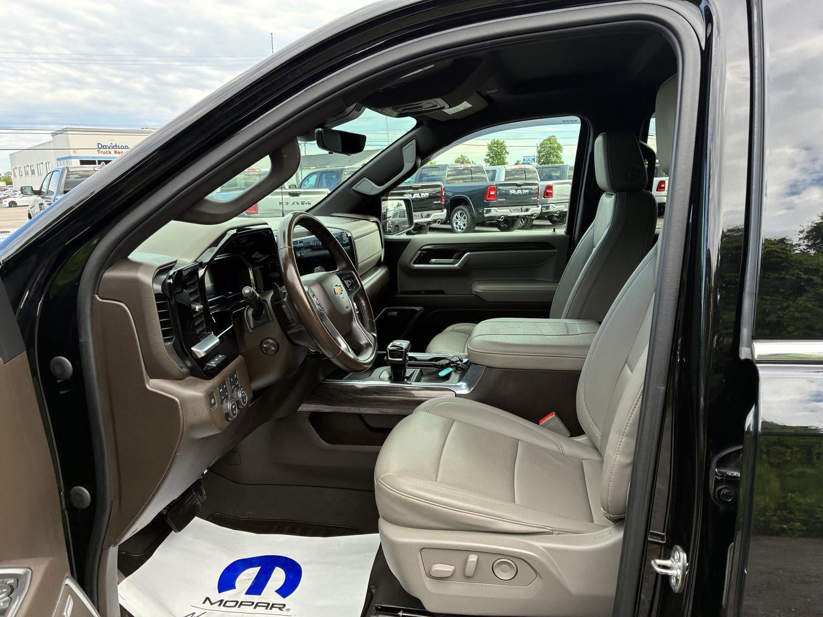 2023 Chevrolet Silverado 1500 LTZ